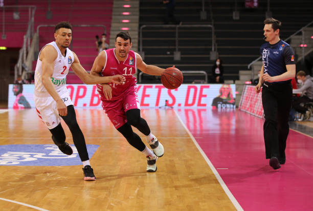 大赛事中拥 大赛事中拥