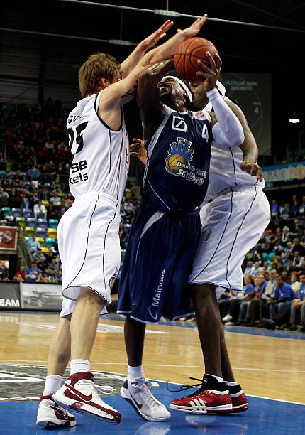 了高压逼抢 了高压逼抢